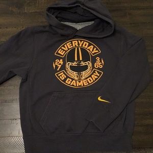 Boys size medium Nike brand sweatshirt